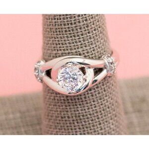 Vintage Silver Tone Twisted Diamond Eye | Size 7 | Avon | H15